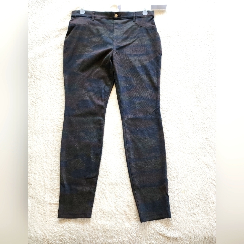 NWT Women's High Rise Jeggings Size XL(16-18) and XXL (20)